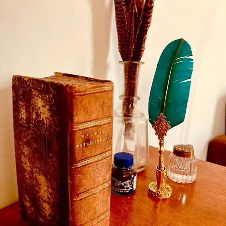 The Poets' Retreat Apartment *