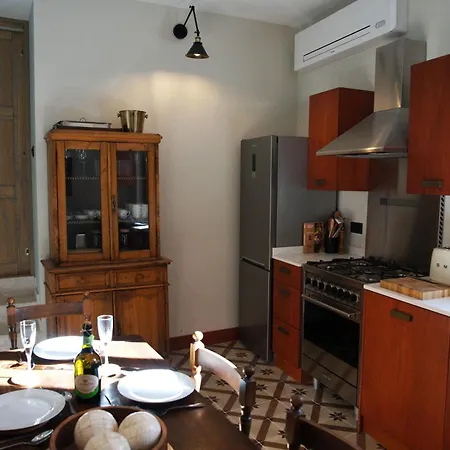 The Poets' Retreat Apartment Sulmona