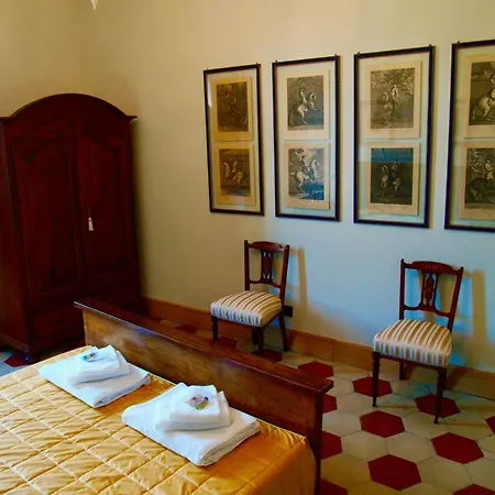 The Poets' Retreat Apartment *